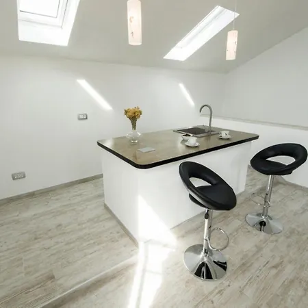 House Jaka 2 * Sumartin